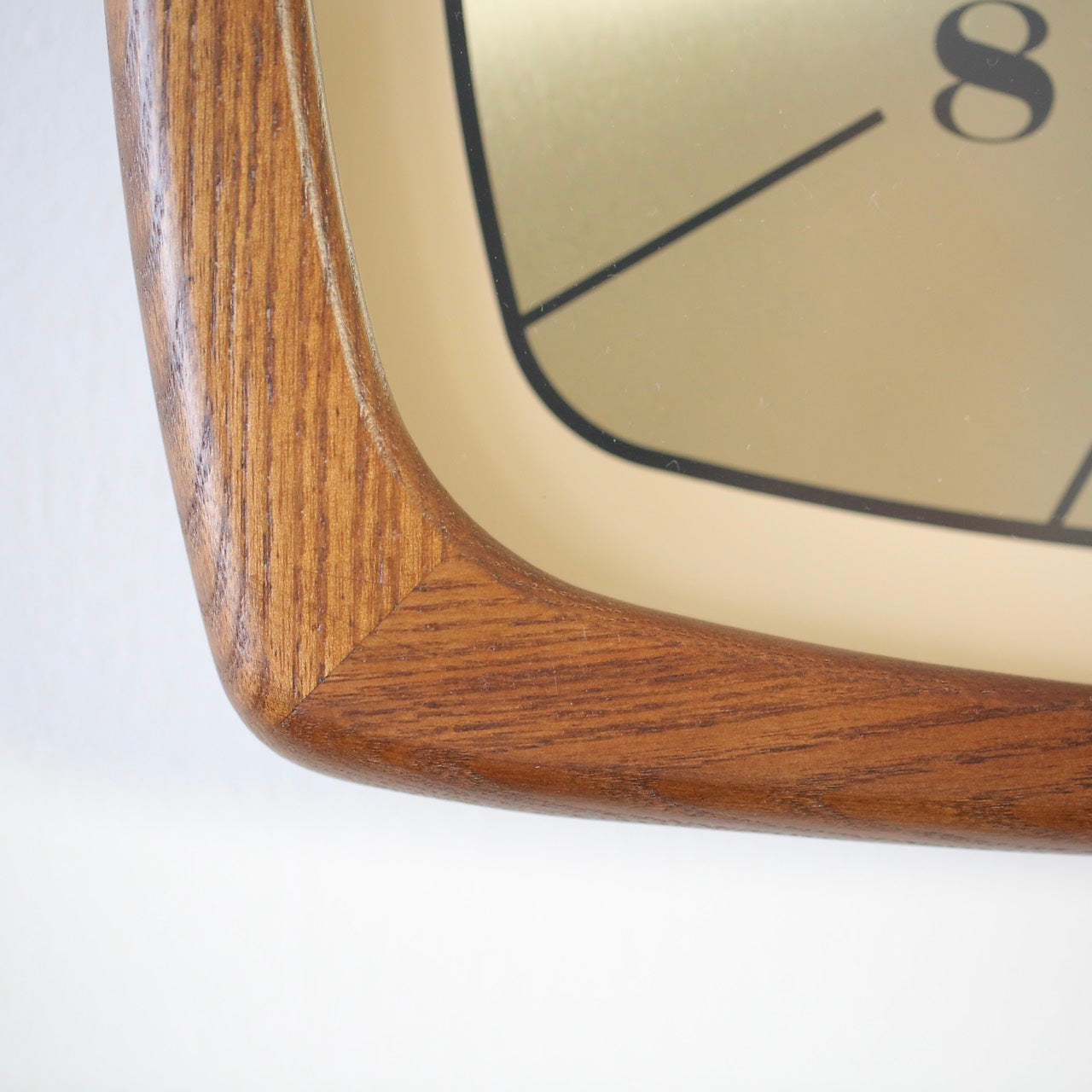 イーノク クロック