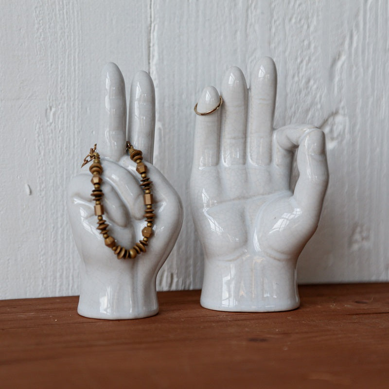 ハンドオブジェ ピース