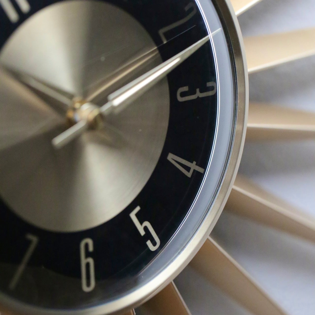 エミッツ クロック