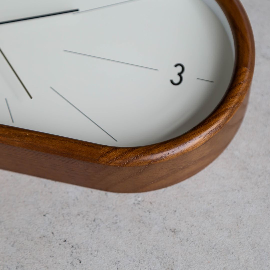 クルヴァ クロック