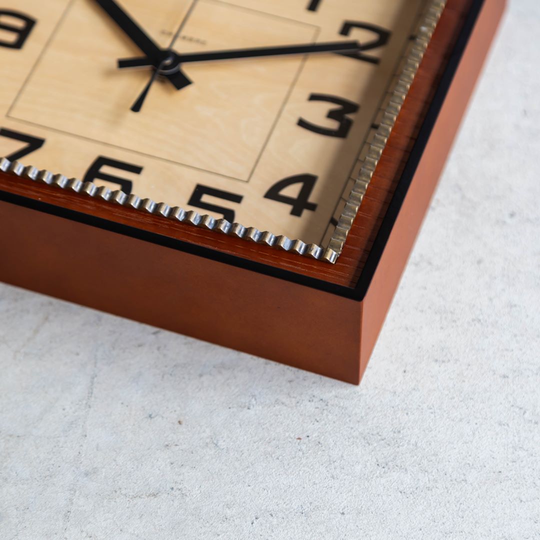 ブラス クロック