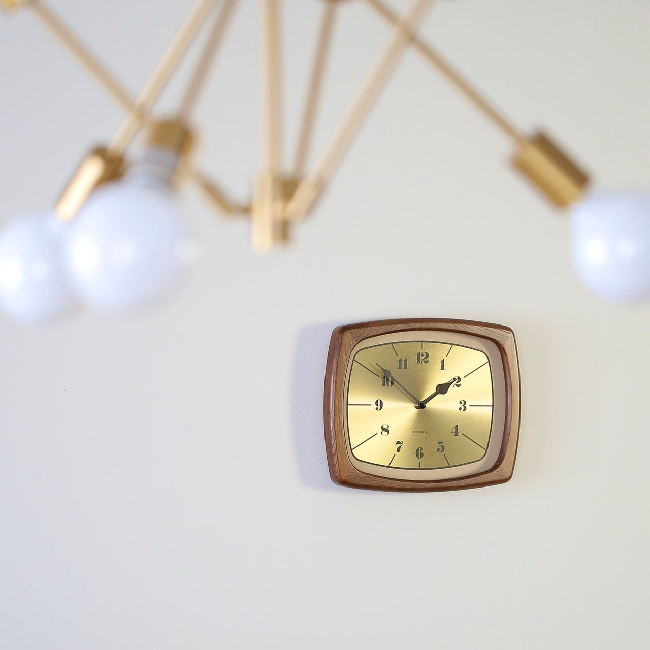 イーノク クロック